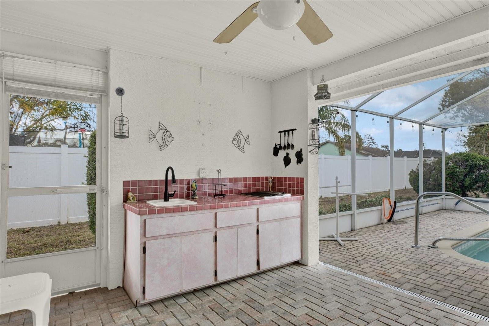 Image 19 of 42 For 6118 Nardello Avenue