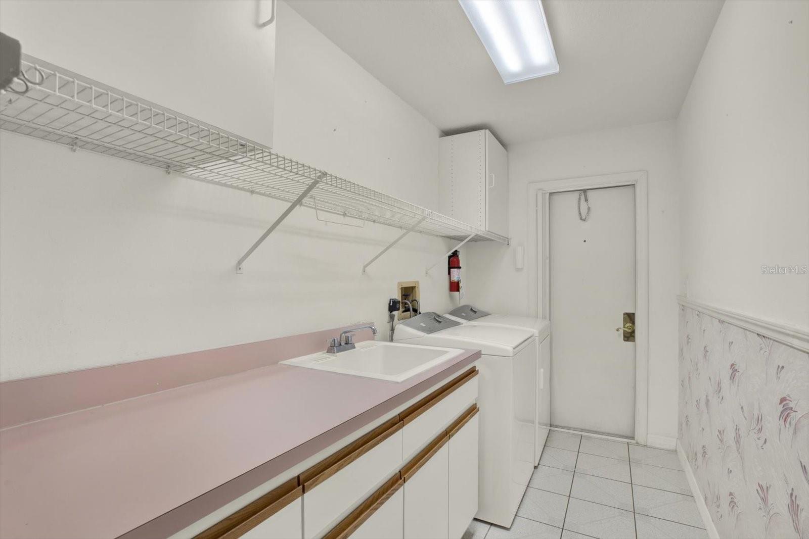 Image 20 of 42 For 6118 Nardello Avenue