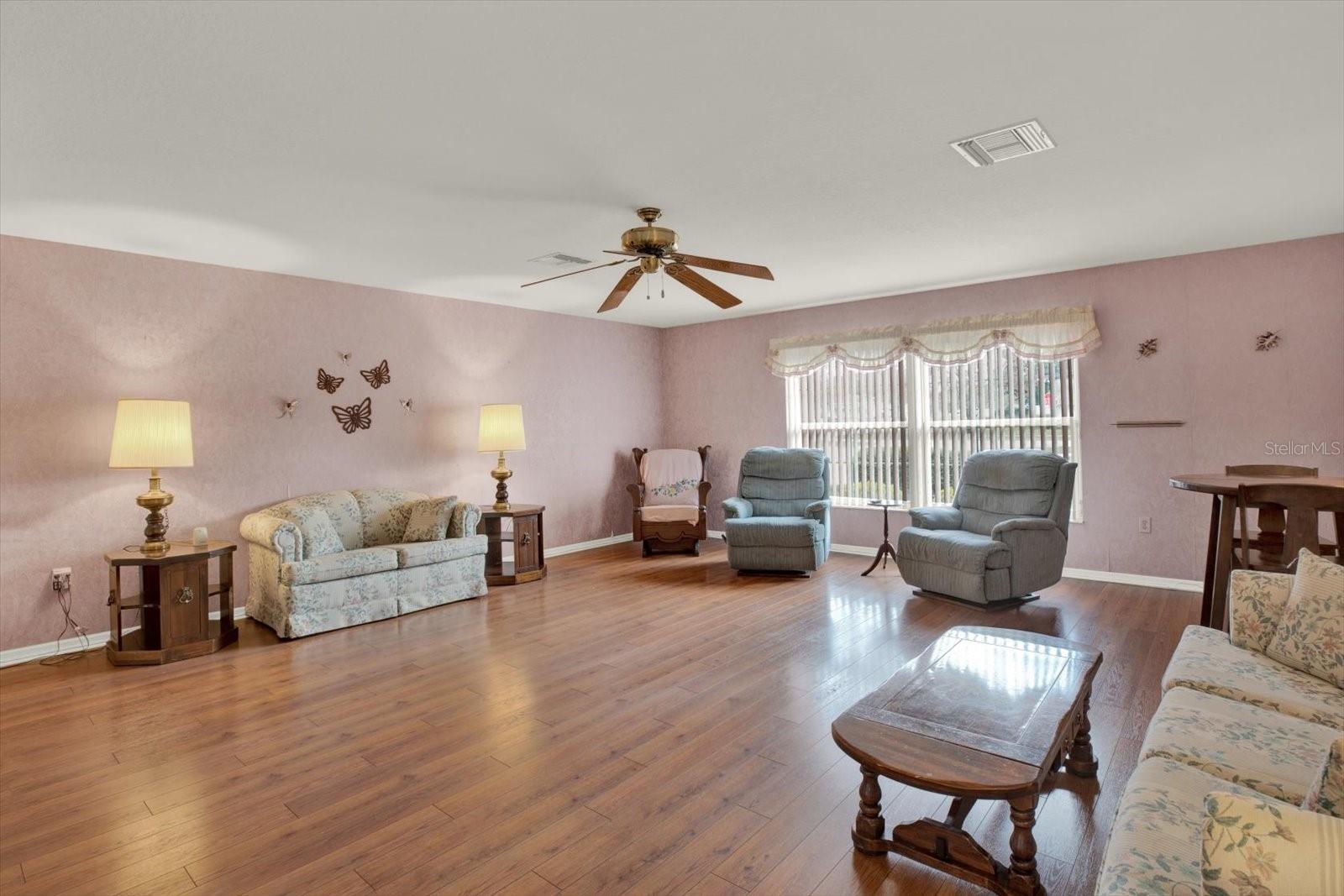 Image 37 of 42 For 6118 Nardello Avenue