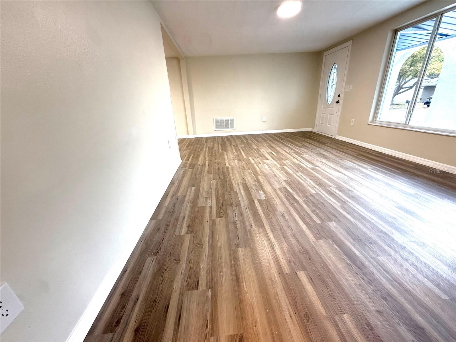 Image 19 of 29 For 7730 Cherrytree Lane