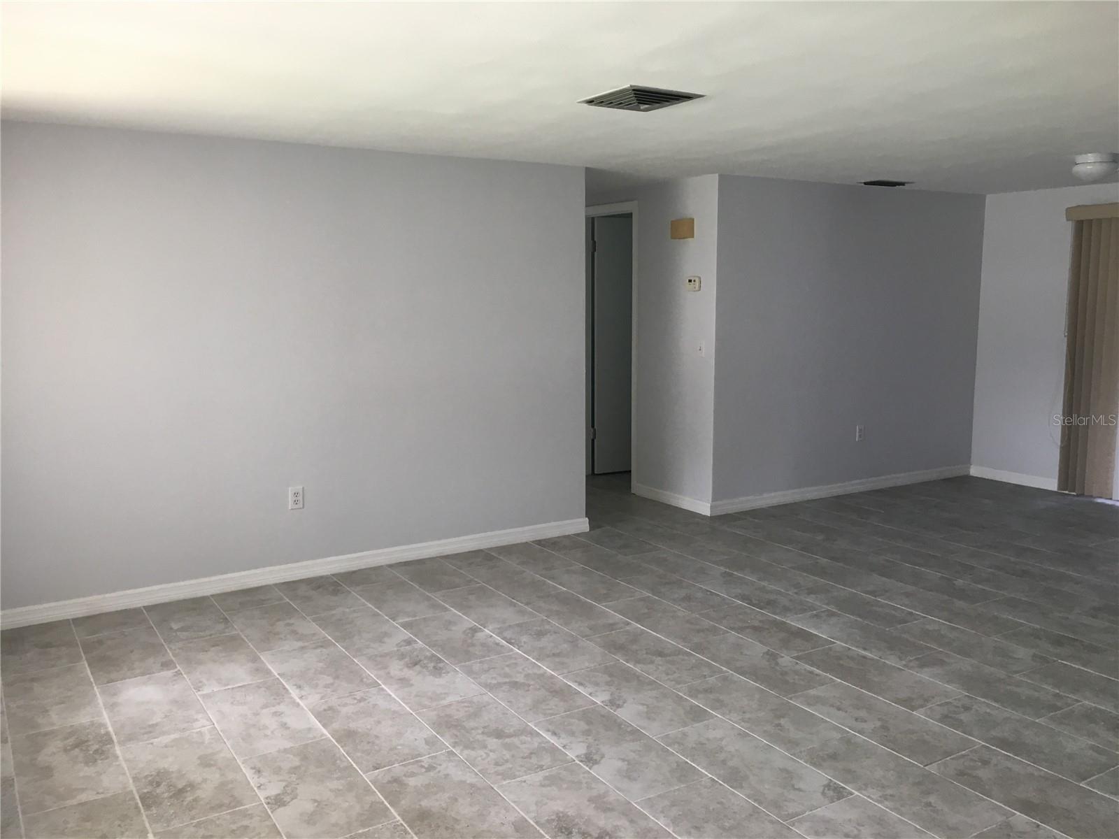 Image 5 of 17 For 3633 Cockatoo Drive