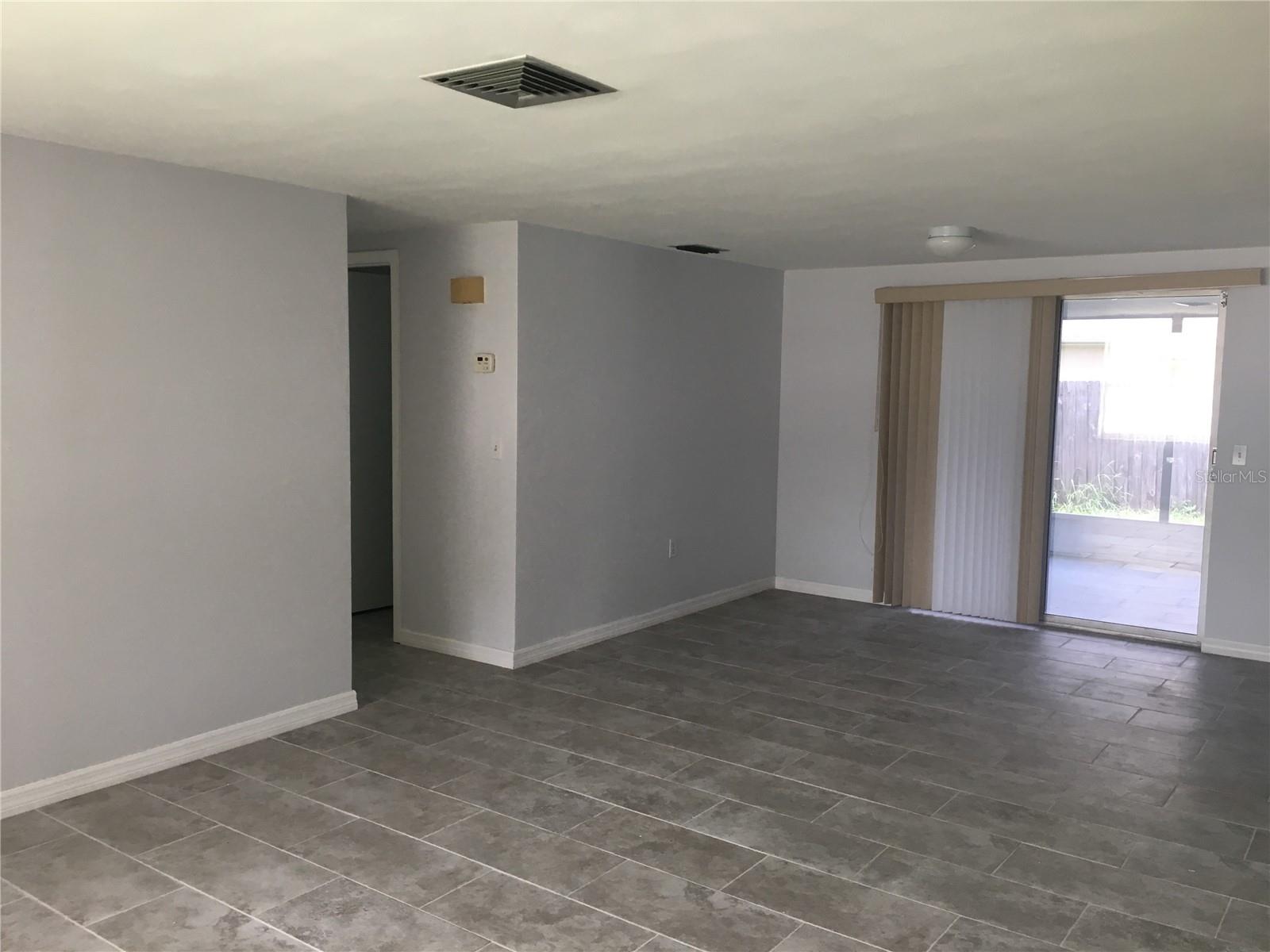 Image 6 of 17 For 3633 Cockatoo Drive