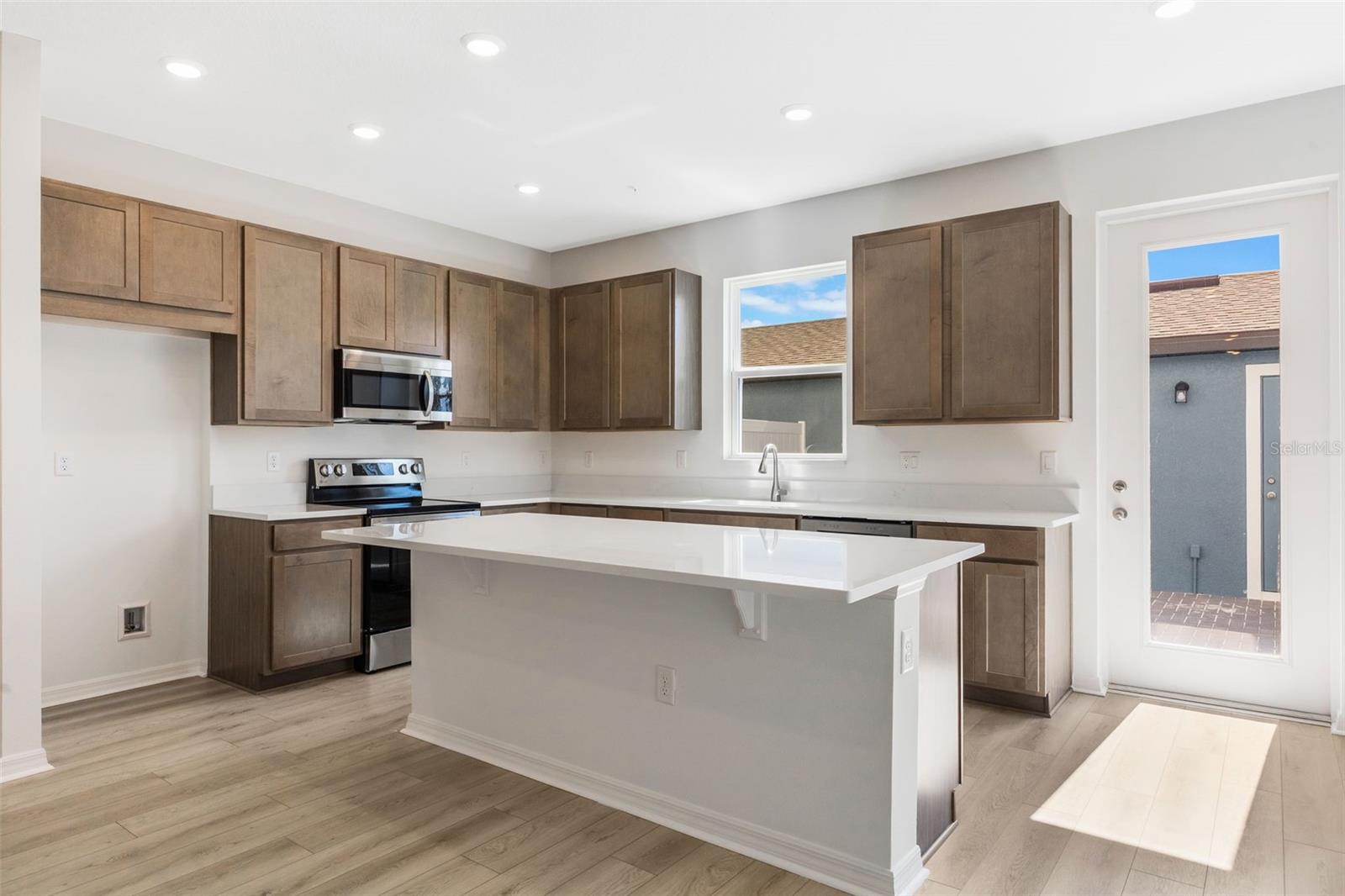 Image 5 of 18 For 691 Blissful Gardens Way