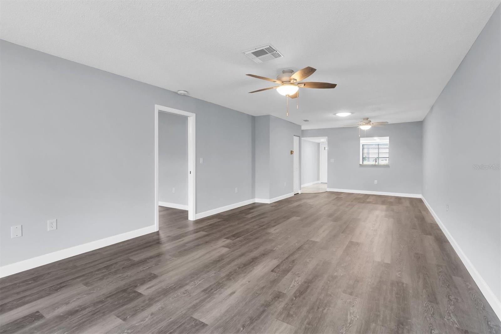 Image 4 of 55 For 8221 Sulky Court 1