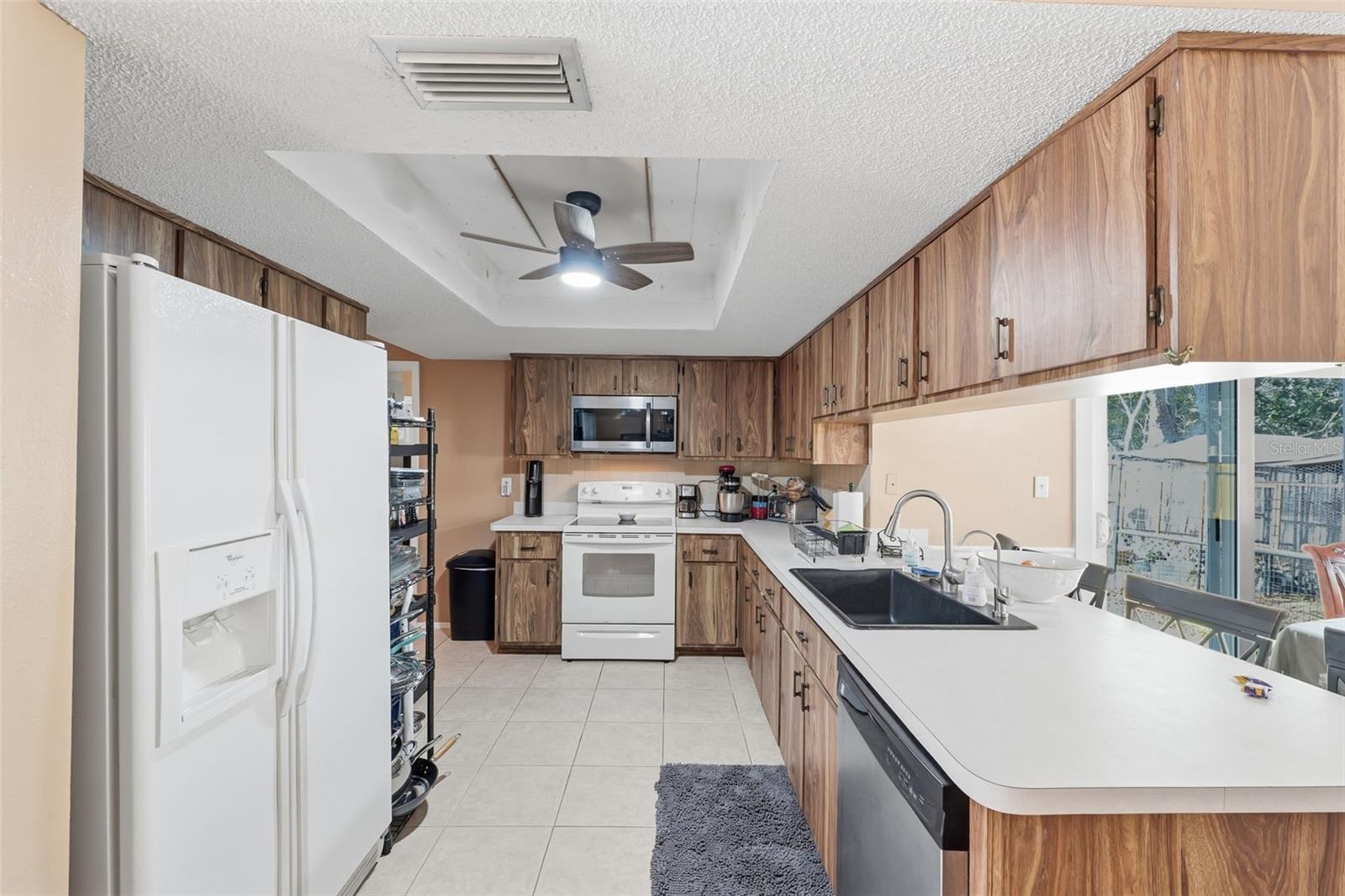 Listing photo id 8 for 11608 Fox Run