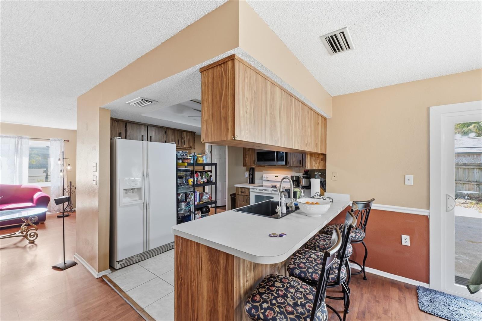 Listing photo id 10 for 11608 Fox Run