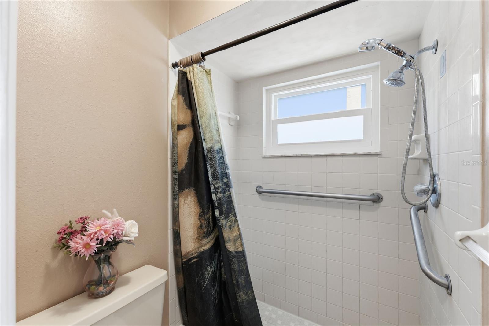 Listing photo id 18 for 11608 Fox Run