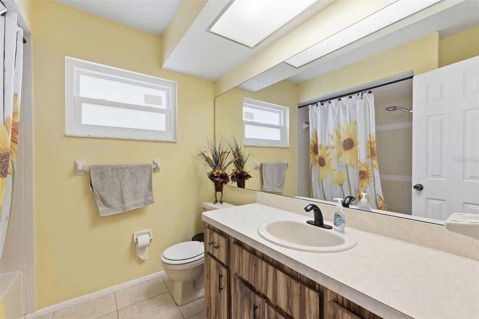 Listing photo id 22 for 11608 Fox Run