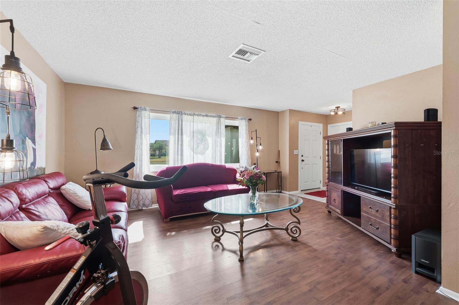 Listing photo id 6 for 11608 Fox Run