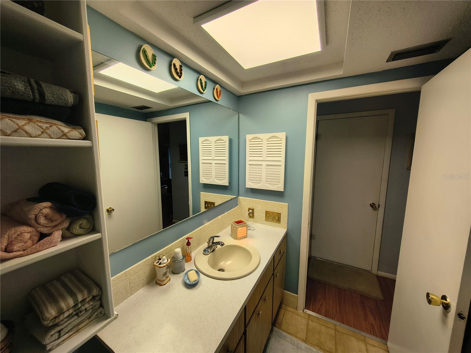 Image 41 of 85 For 7519 Clanton Trail