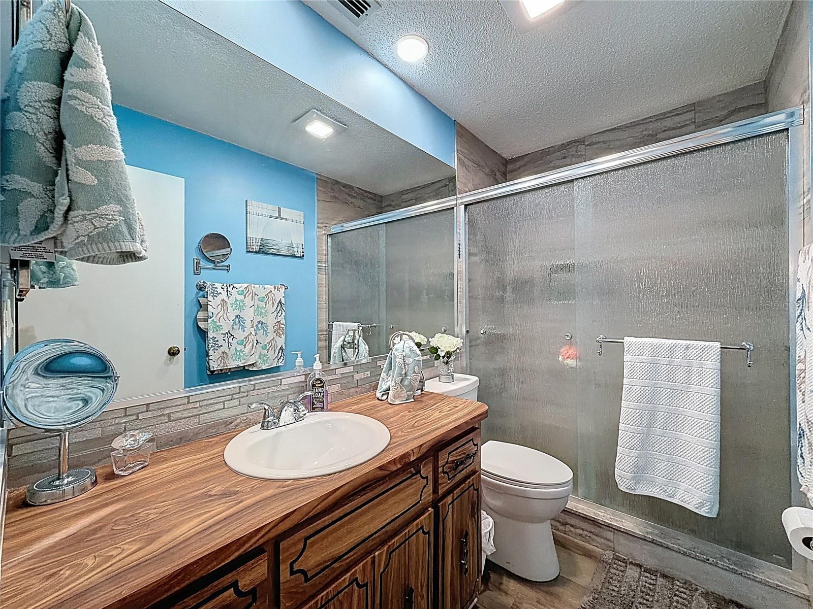 Image 19 of 34 For 9961 Eagles Point Circle 4