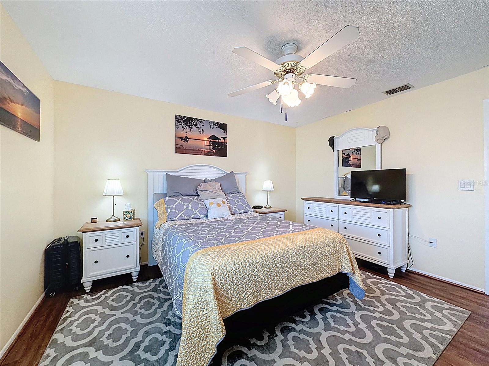 Image 22 of 34 For 9961 Eagles Point Circle 4