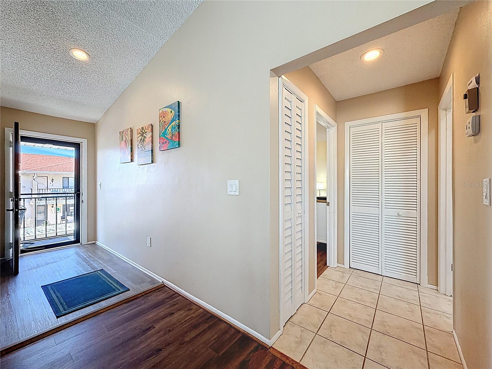 Image 5 of 34 For 9961 Eagles Point Circle 4