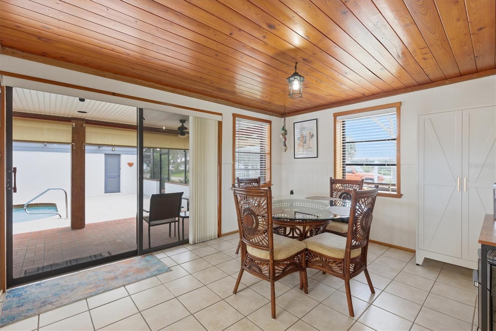 Image 27 of 89 For 2487 Sunset Vista Drive