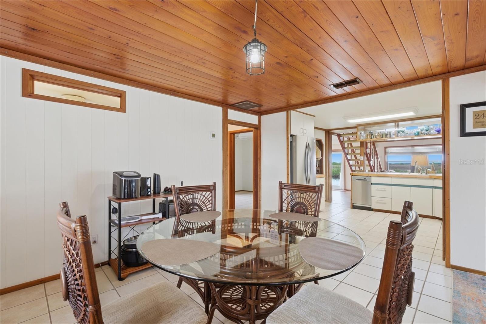 Image 29 of 89 For 2487 Sunset Vista Drive