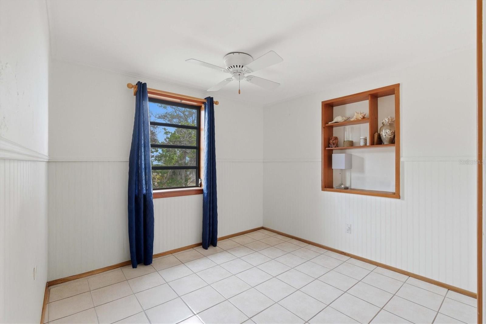 Image 50 of 89 For 2487 Sunset Vista Drive