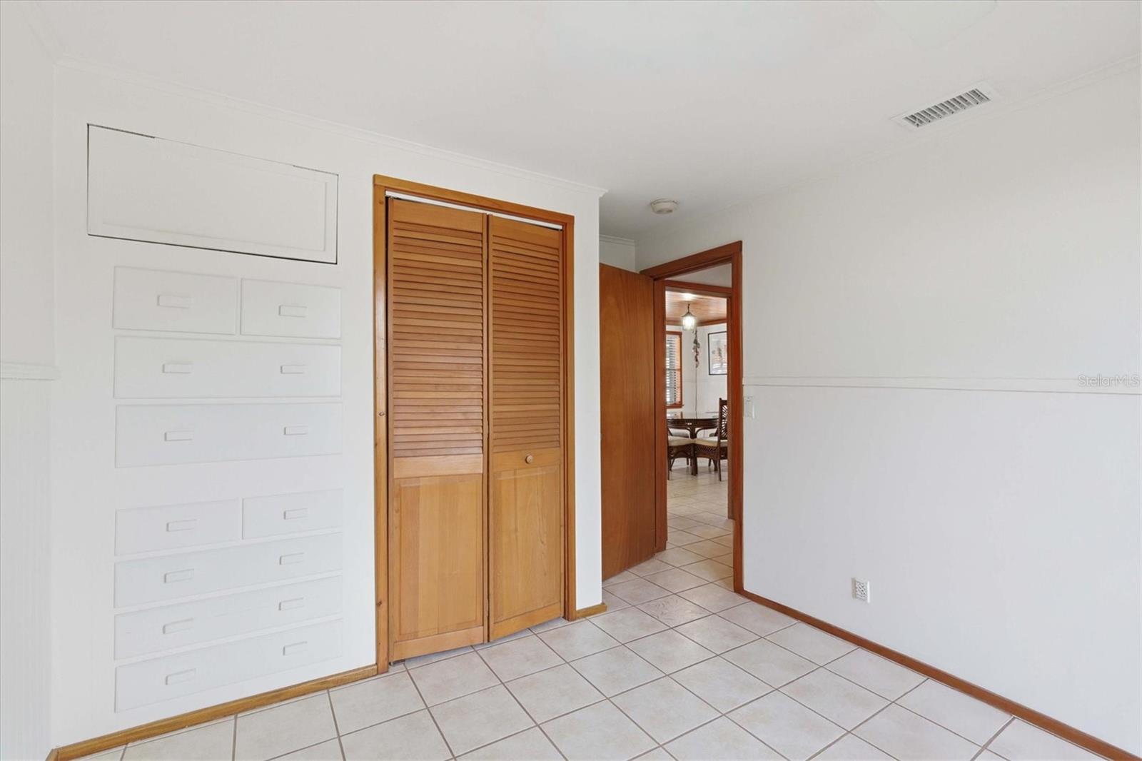 Image 52 of 89 For 2487 Sunset Vista Drive