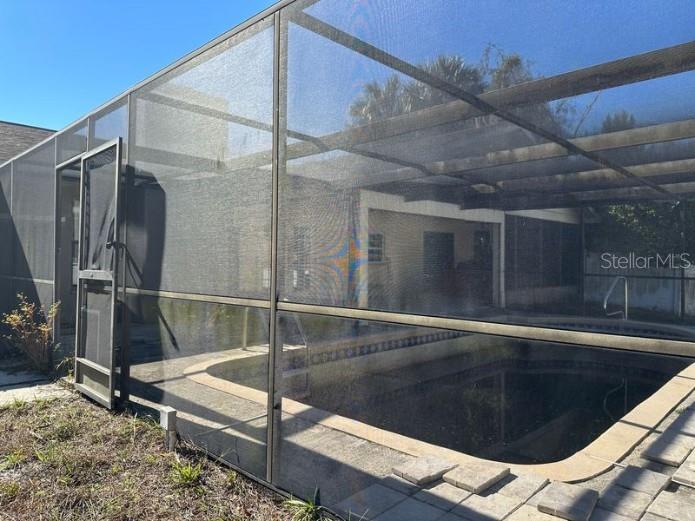 Image 6 of 6 For 8209 Chaucer Drive