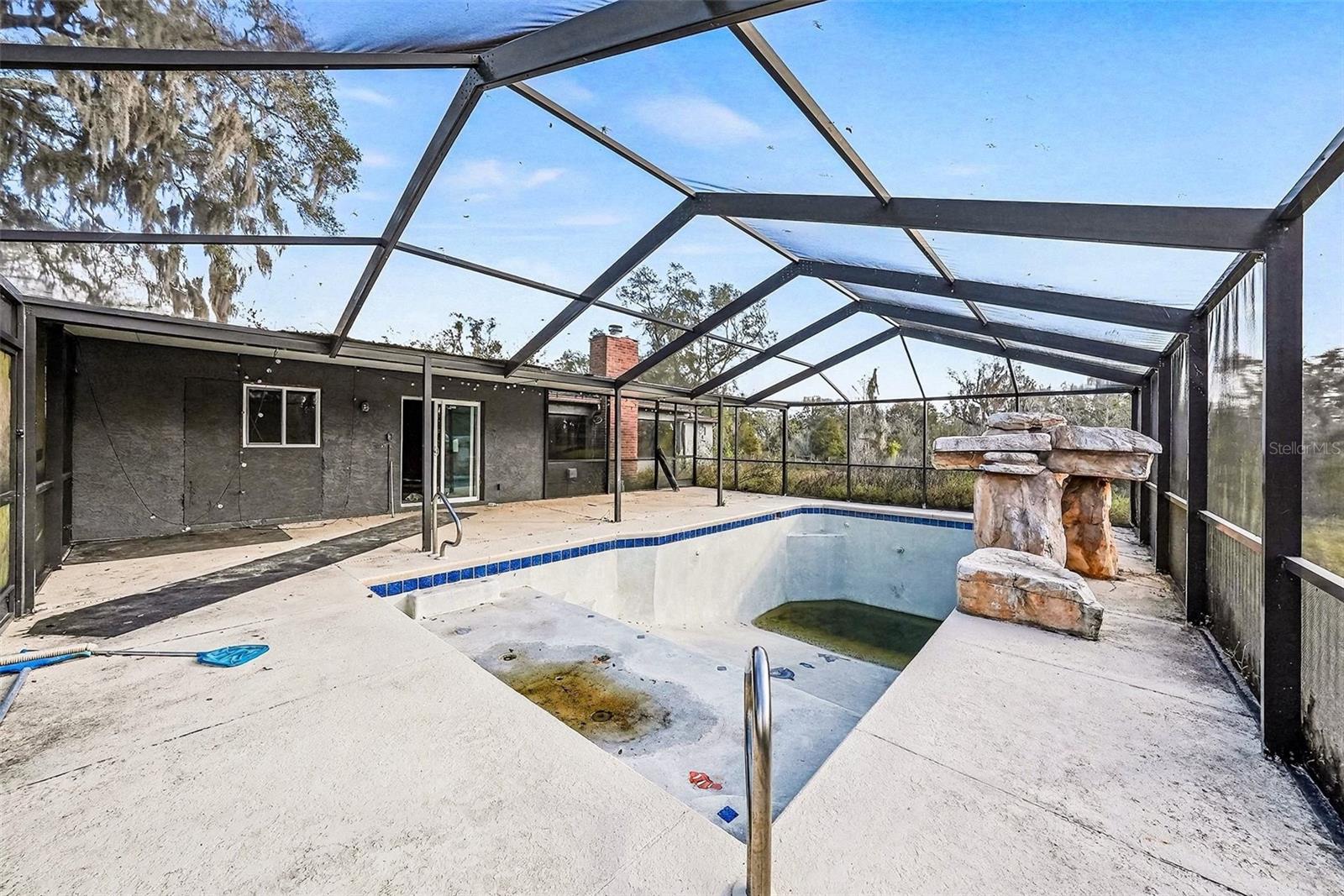 Image 4 of 18 For 27178 Hickory Hill Road