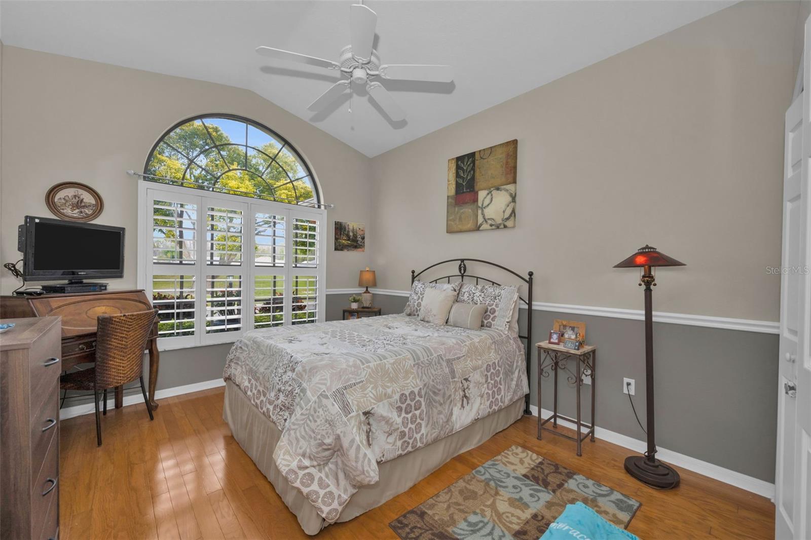 Image 32 of 83 For 9630 Green Needle Drive