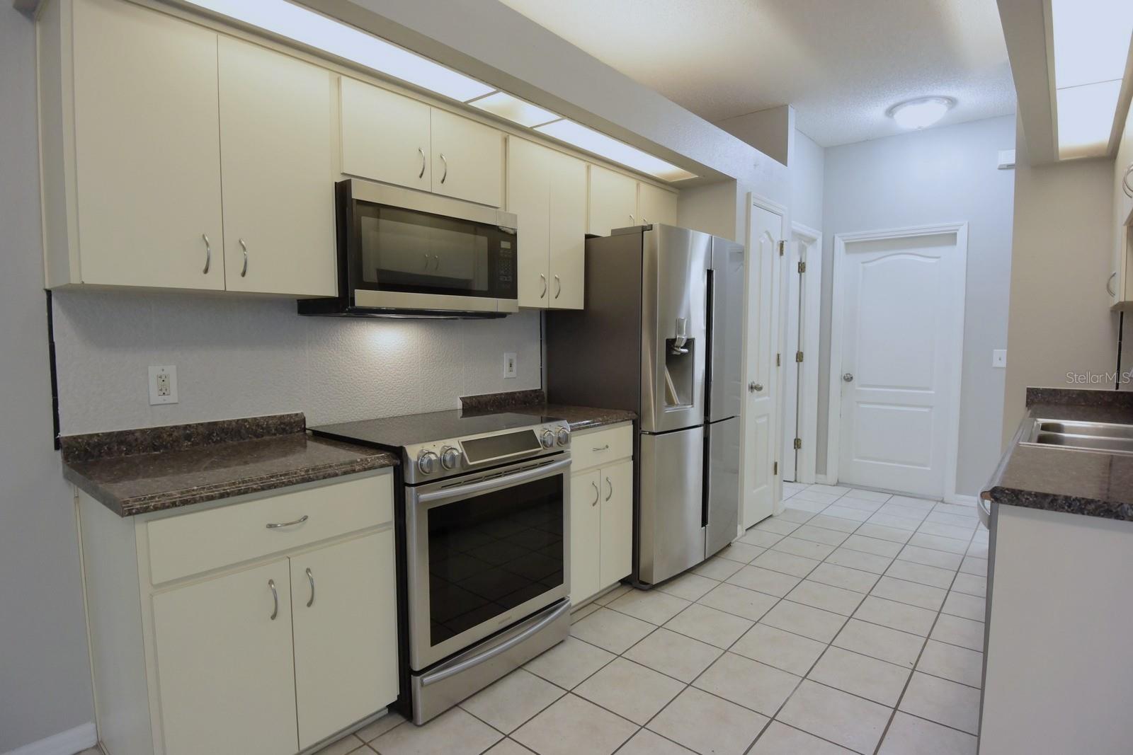 Image 13 of 63 For 7435 Mohawk Trail