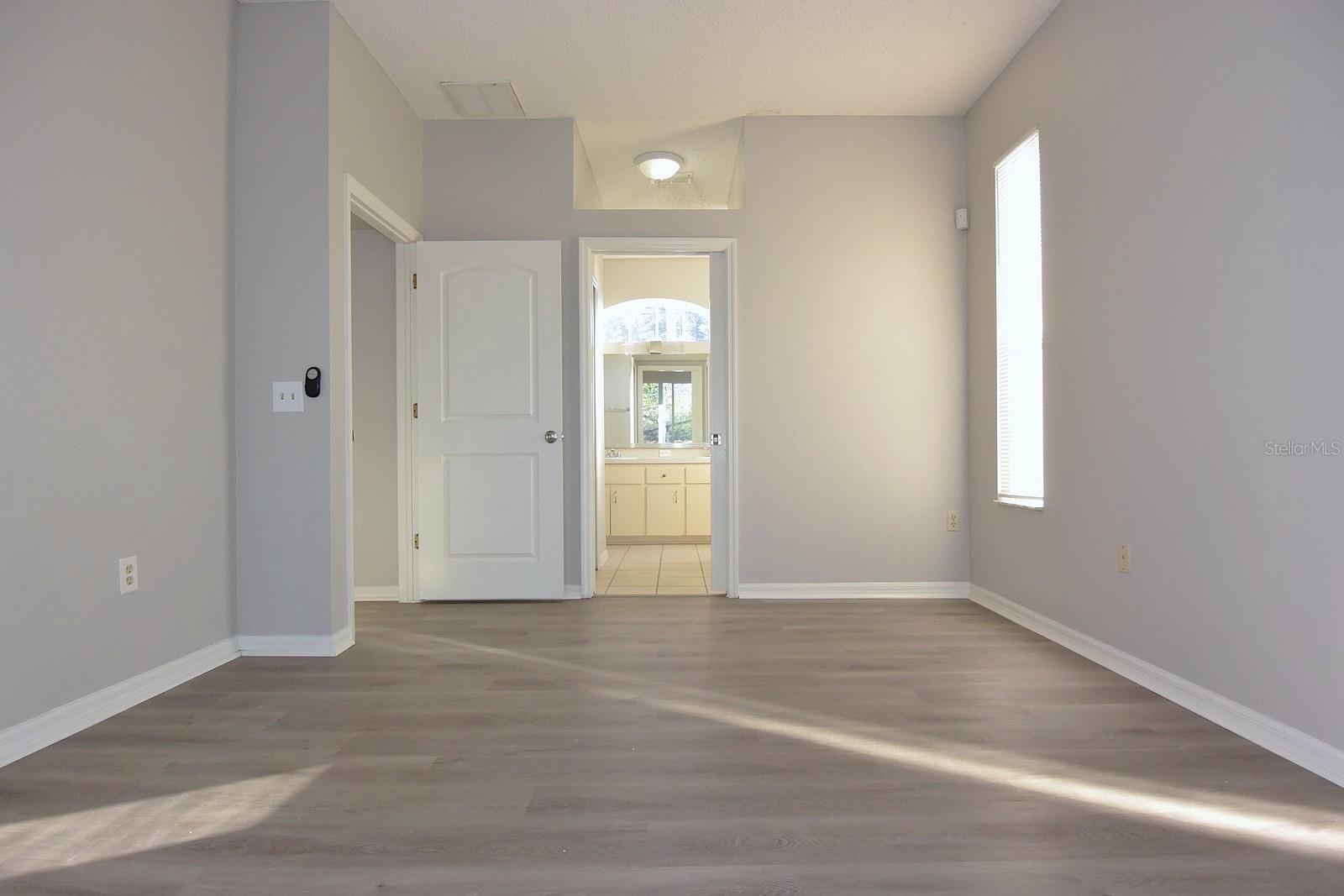 Image 21 of 63 For 7435 Mohawk Trail