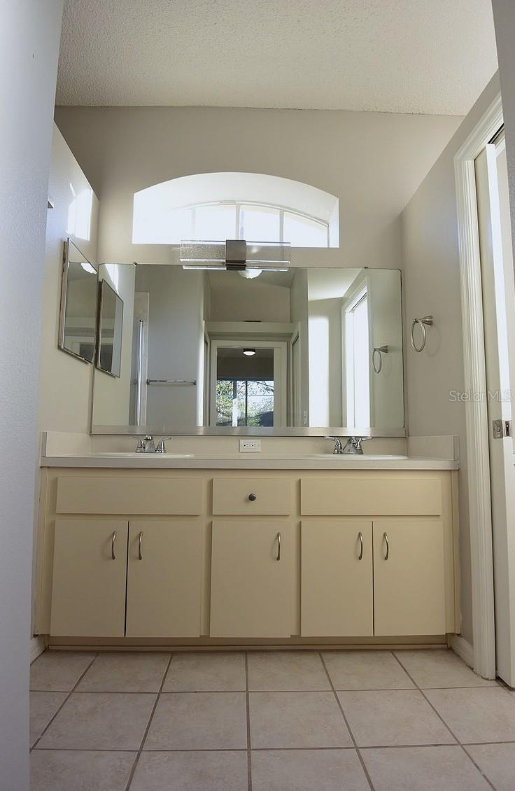 Image 25 of 63 For 7435 Mohawk Trail