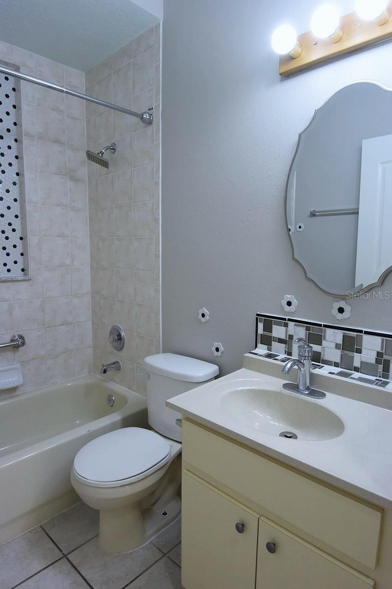 Image 36 of 63 For 7435 Mohawk Trail