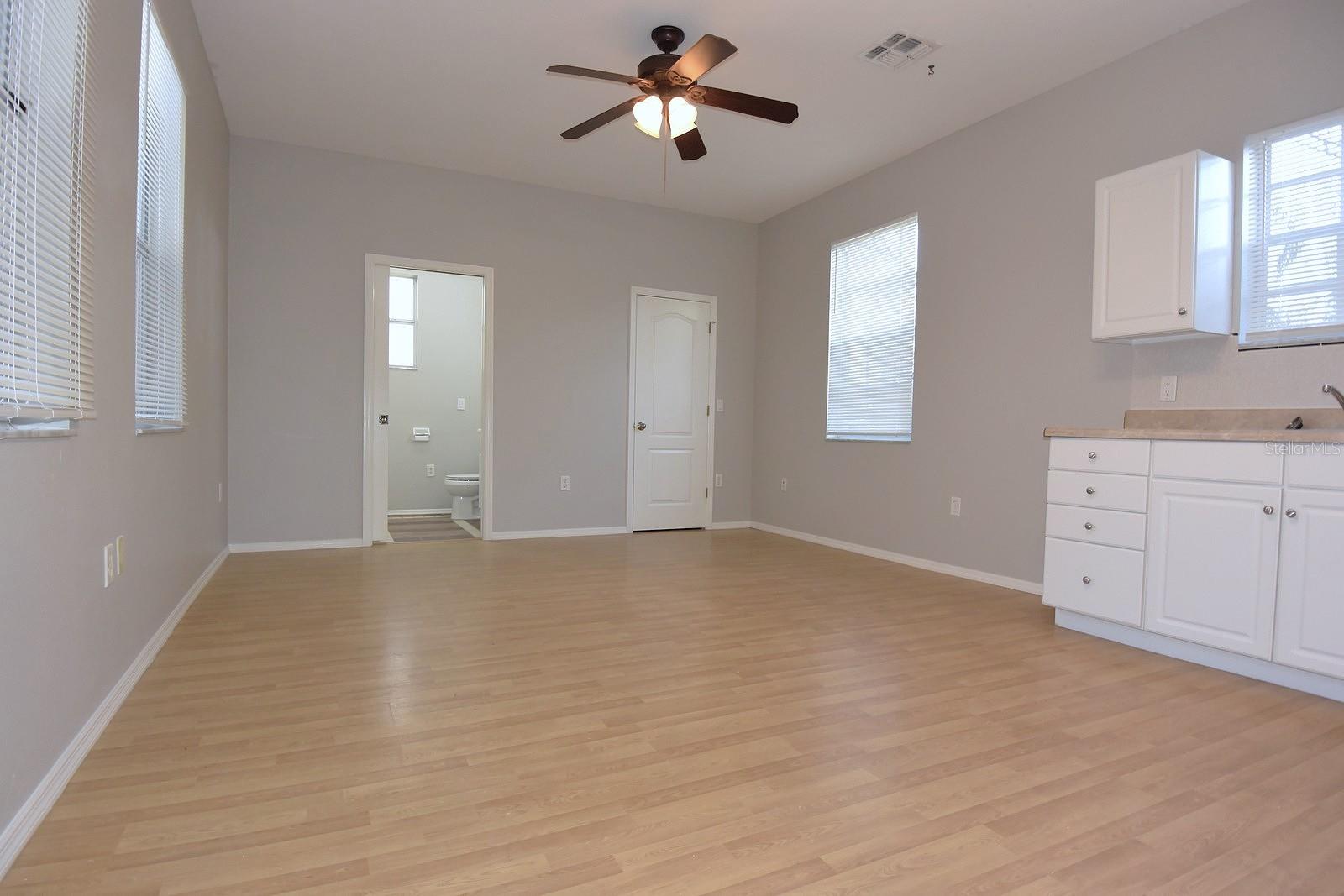 Image 46 of 63 For 7435 Mohawk Trail