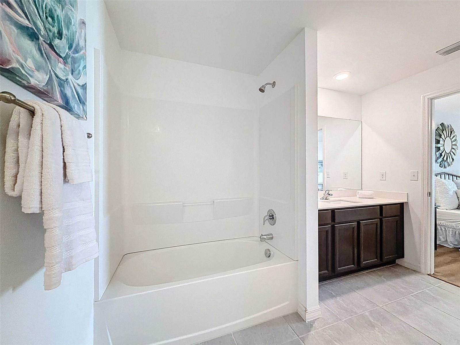 Image 28 of 53 For 12943 Impatiens Street