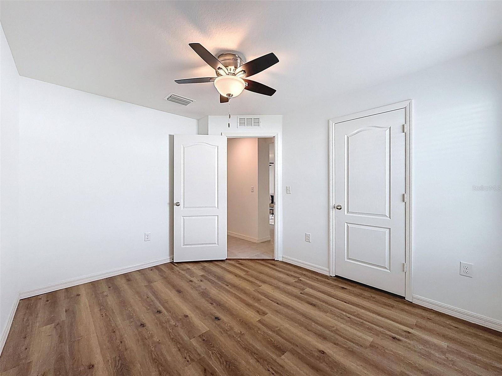 Image 32 of 53 For 12943 Impatiens Street