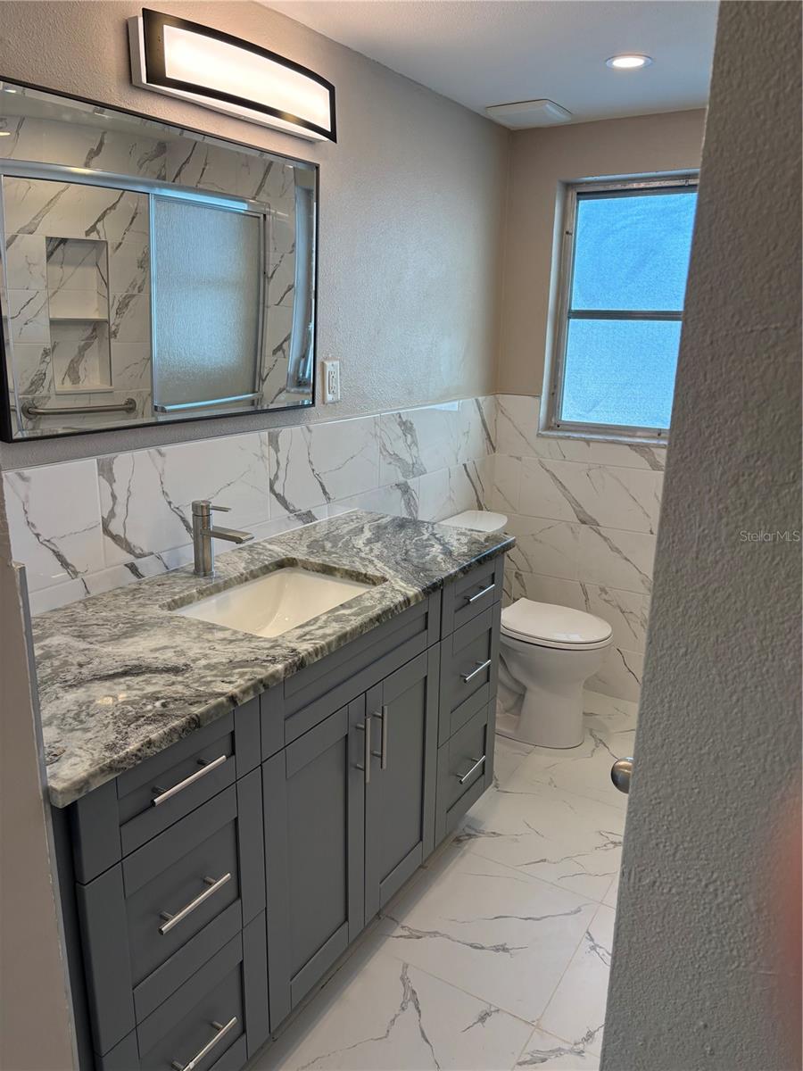 Image 8 of 18 For 10015 Salix Lane