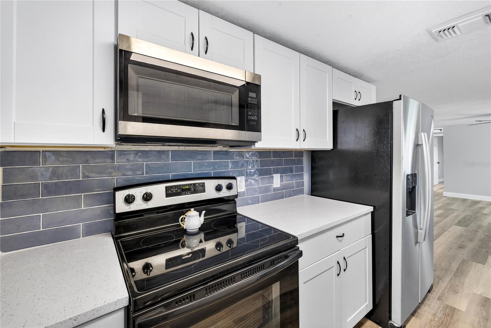 Listing photo id 12 for 7538 Gulf Highlands Drive