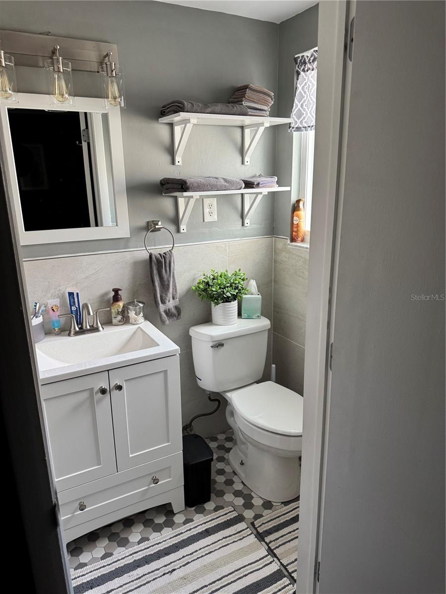 Listing photo id 14 for 10335 Loquat Drive