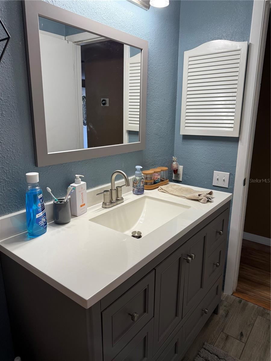 Listing photo id 15 for 10335 Loquat Drive