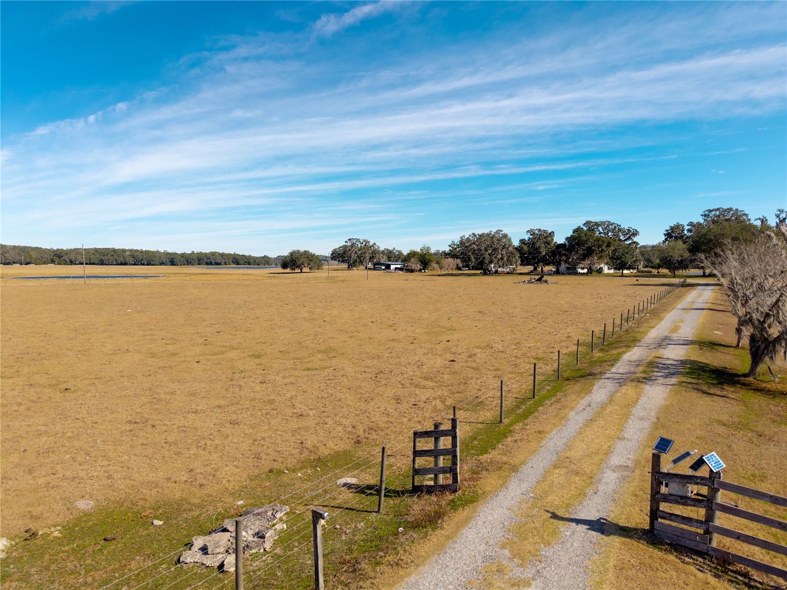 Image 5 of 14 For 9504 Fort King Road