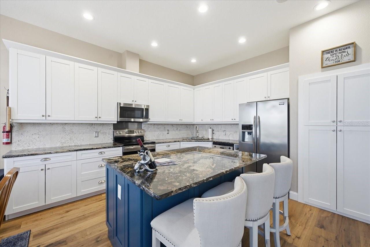 Image 19 of 80 For 4196 Des Prez Court