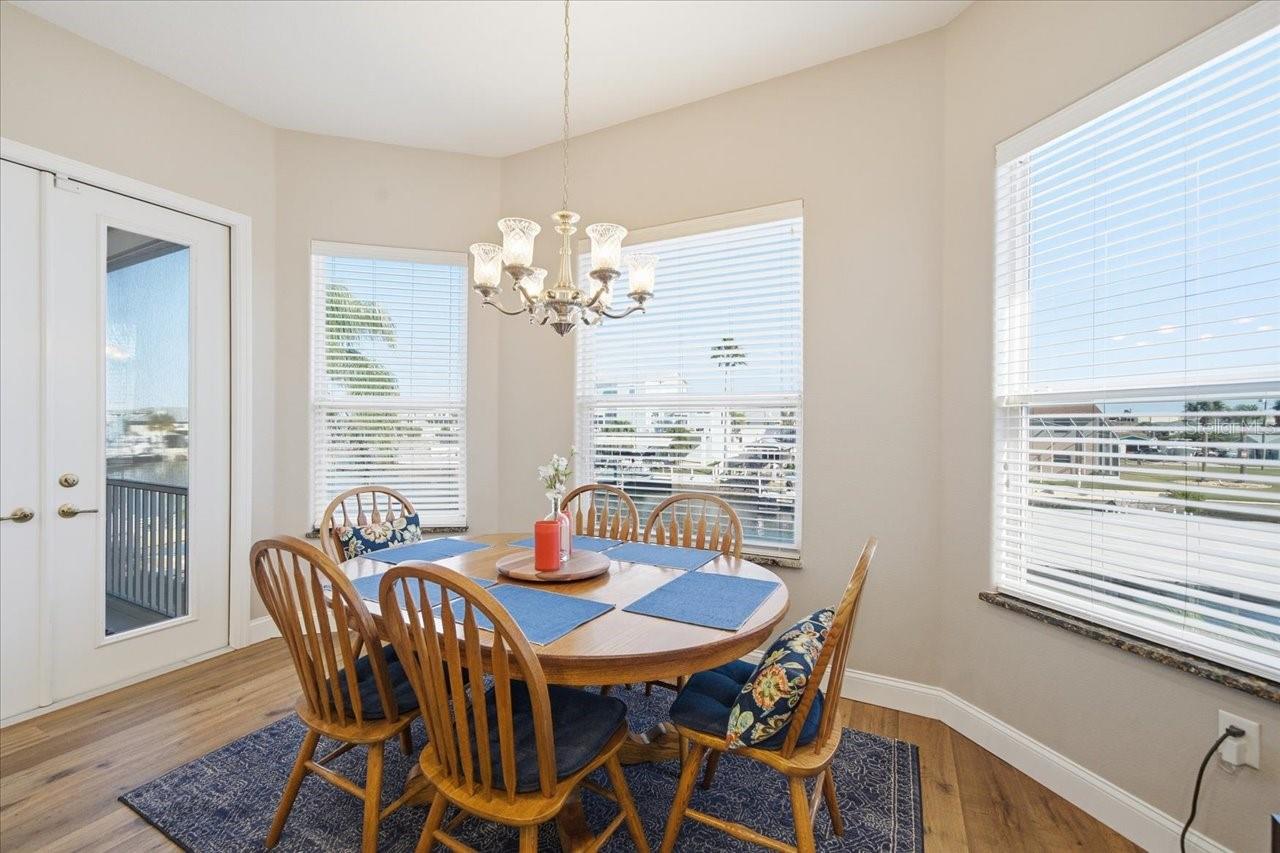 Image 25 of 80 For 4196 Des Prez Court