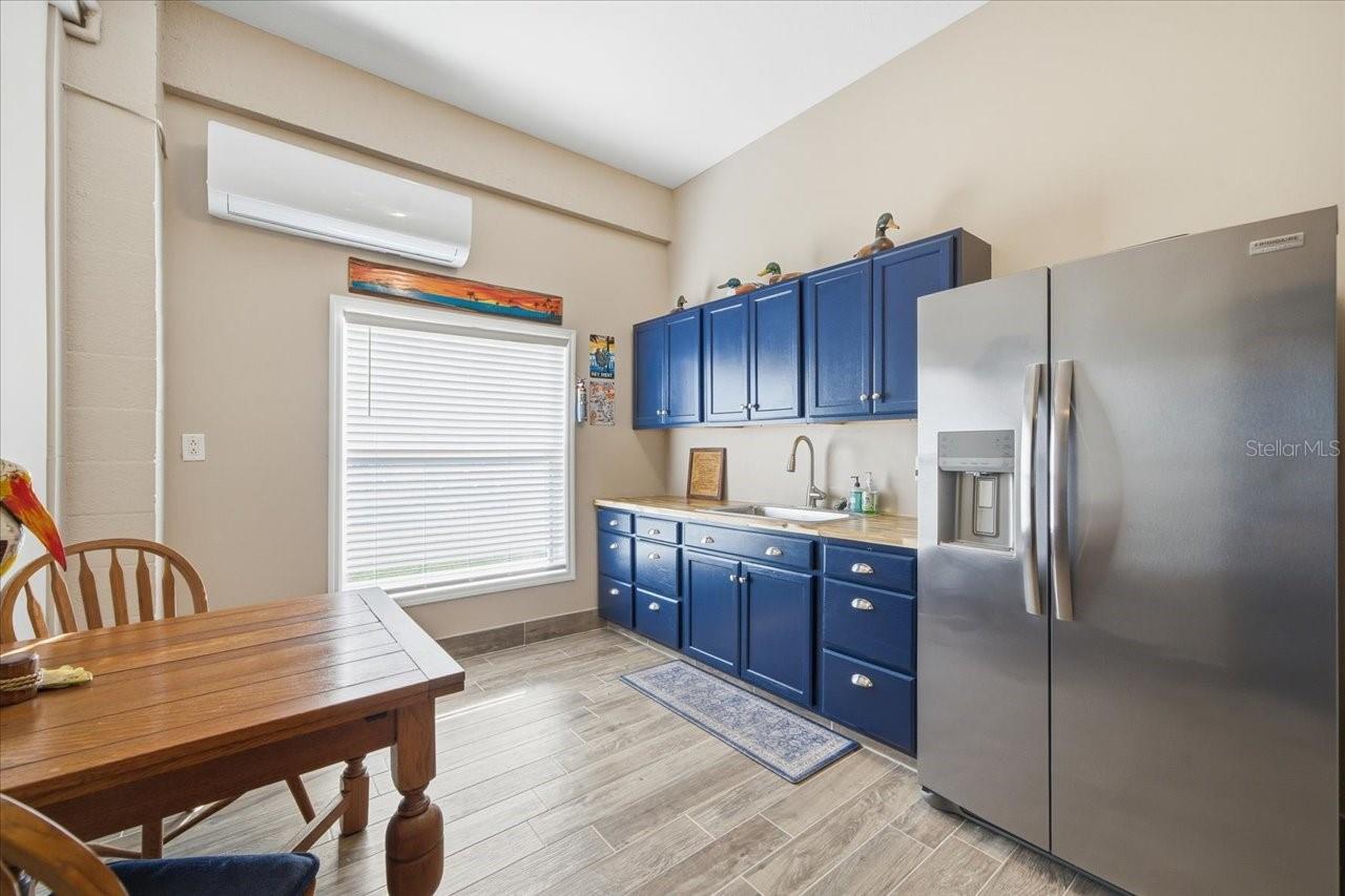 Image 40 of 80 For 4196 Des Prez Court