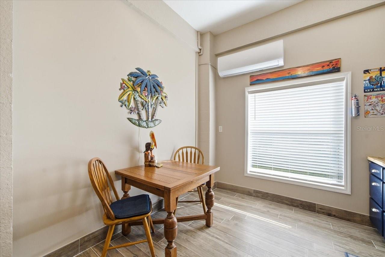 Image 42 of 80 For 4196 Des Prez Court