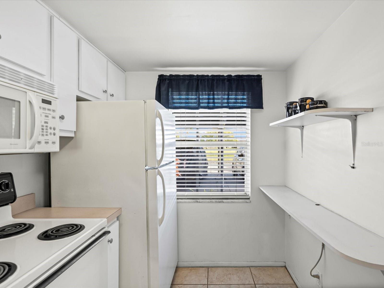 Image 12 of 58 For 3353 Trophy Boulevard 3