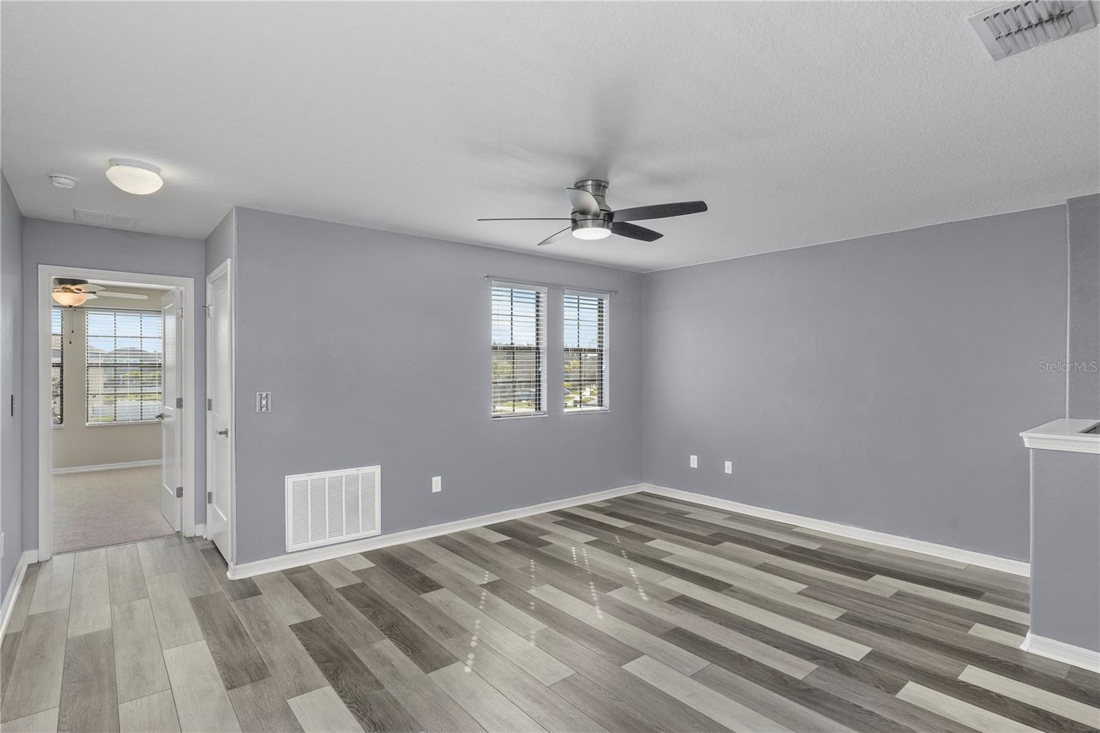 Image 24 of 53 For 11728 Lake Boulevard