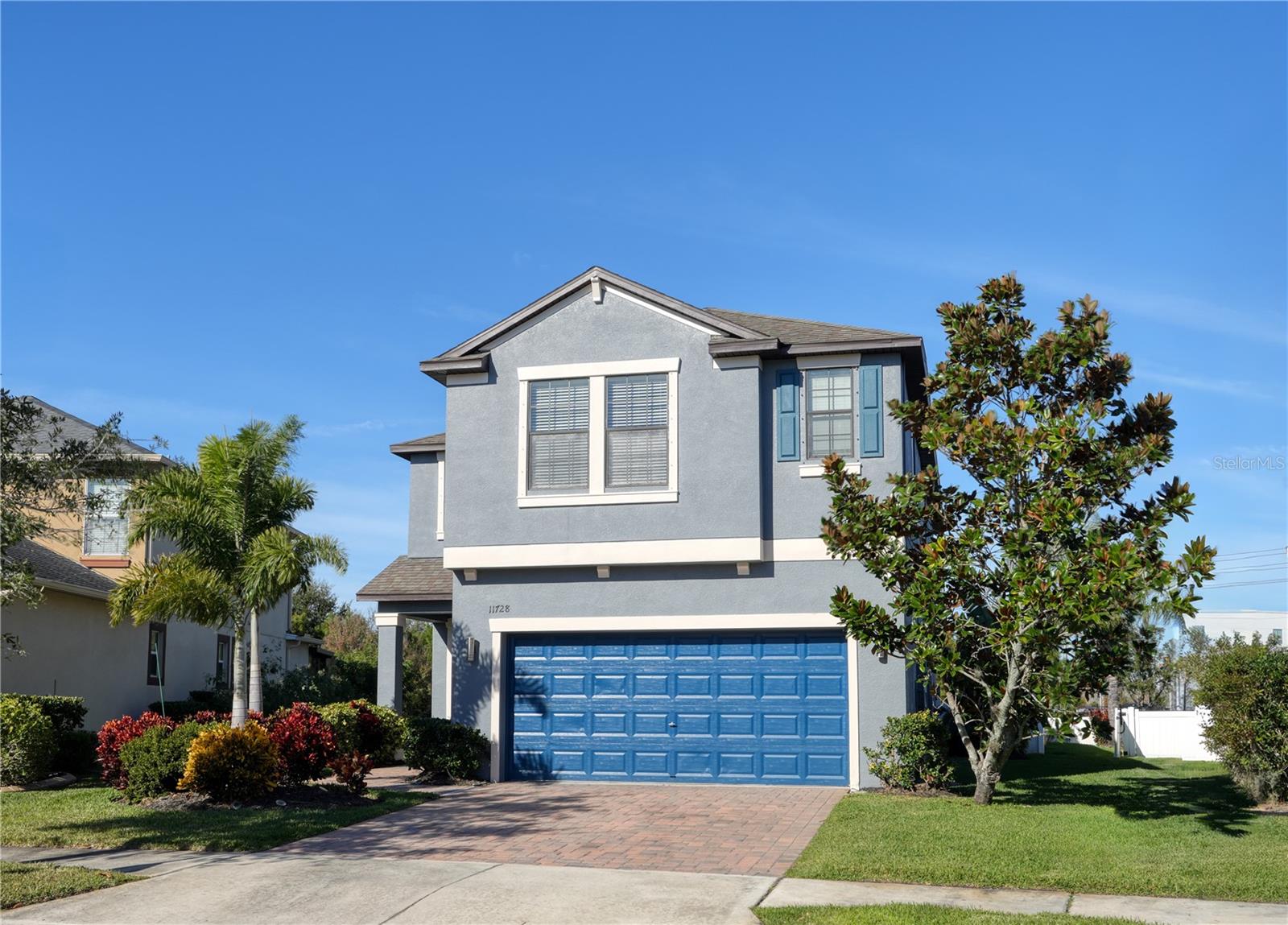 Image 3 of 53 For 11728 Lake Boulevard