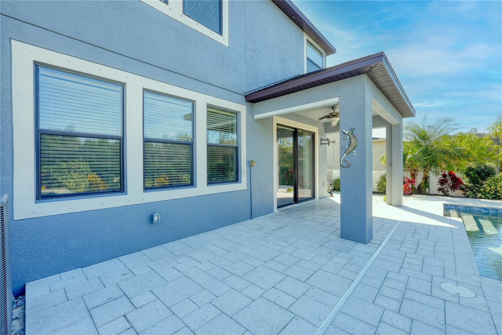 Image 43 of 53 For 11728 Lake Boulevard