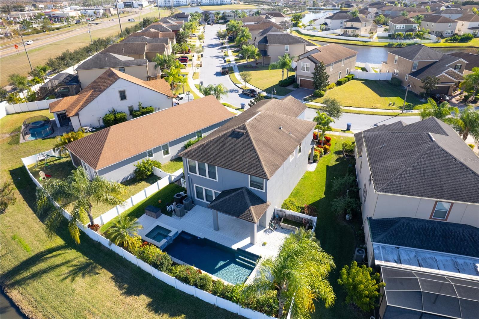 Image 46 of 53 For 11728 Lake Boulevard