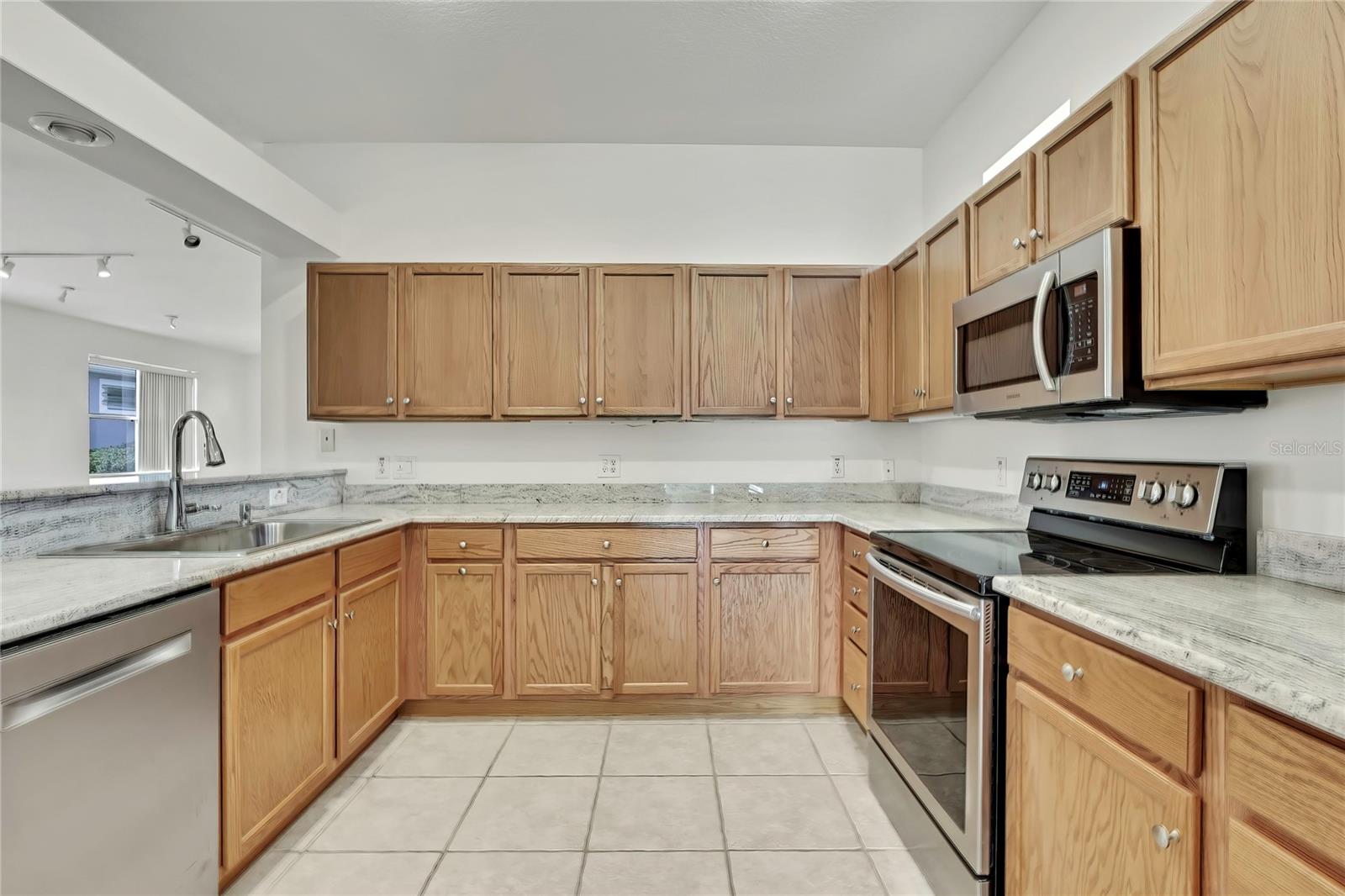 Image 11 of 42 For 8049 Sanguinelli Road