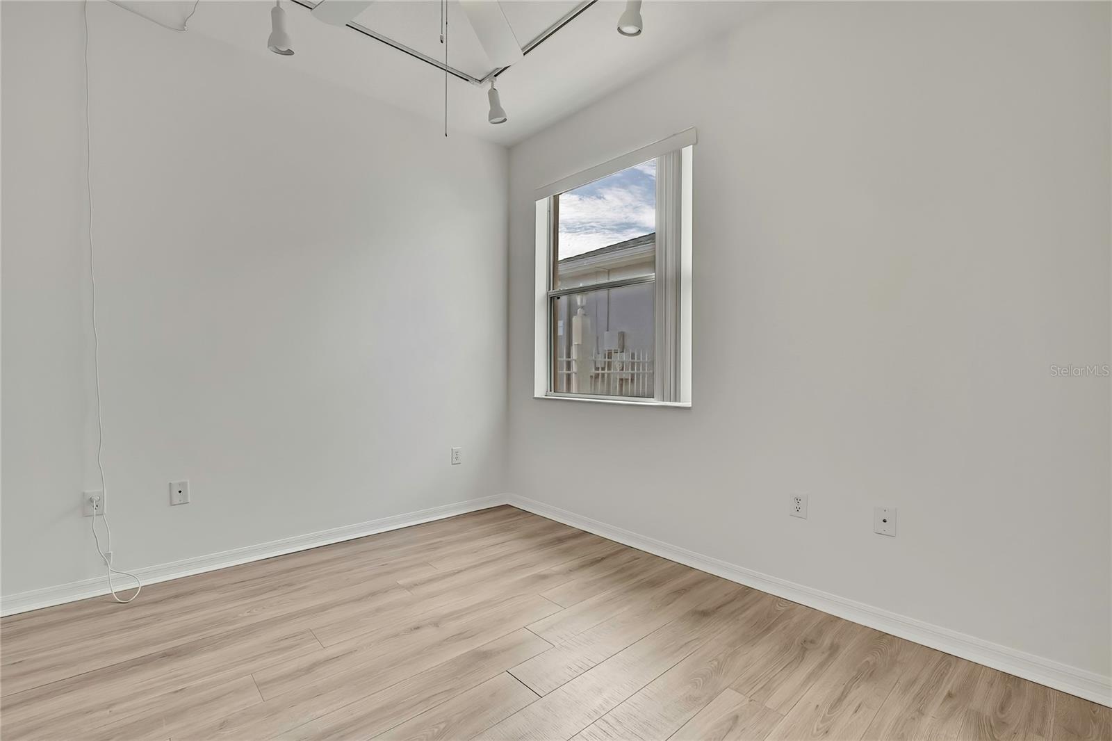 Image 32 of 42 For 8049 Sanguinelli Road