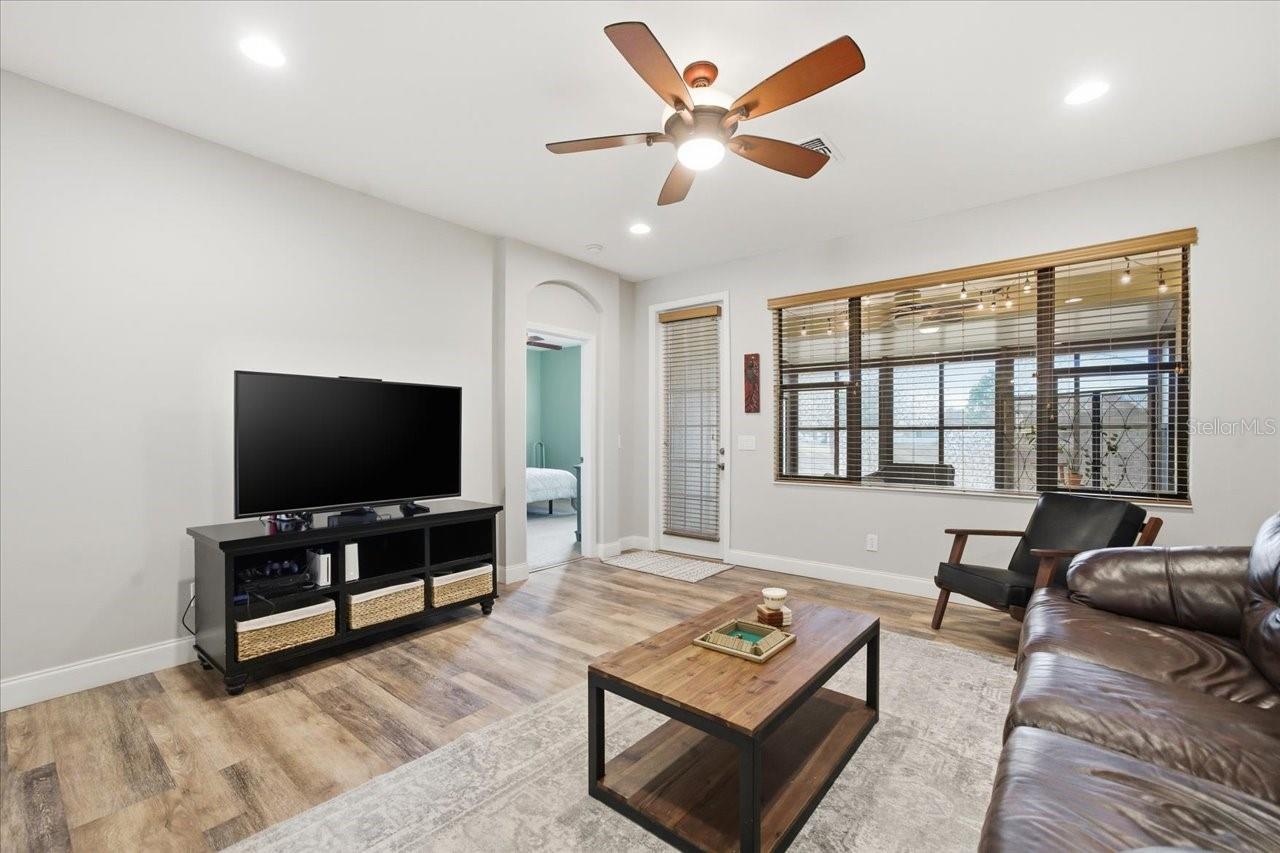 Image 11 of 38 For 9202 Southern Charm Circle