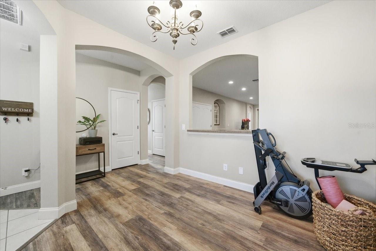 Image 21 of 38 For 9202 Southern Charm Circle