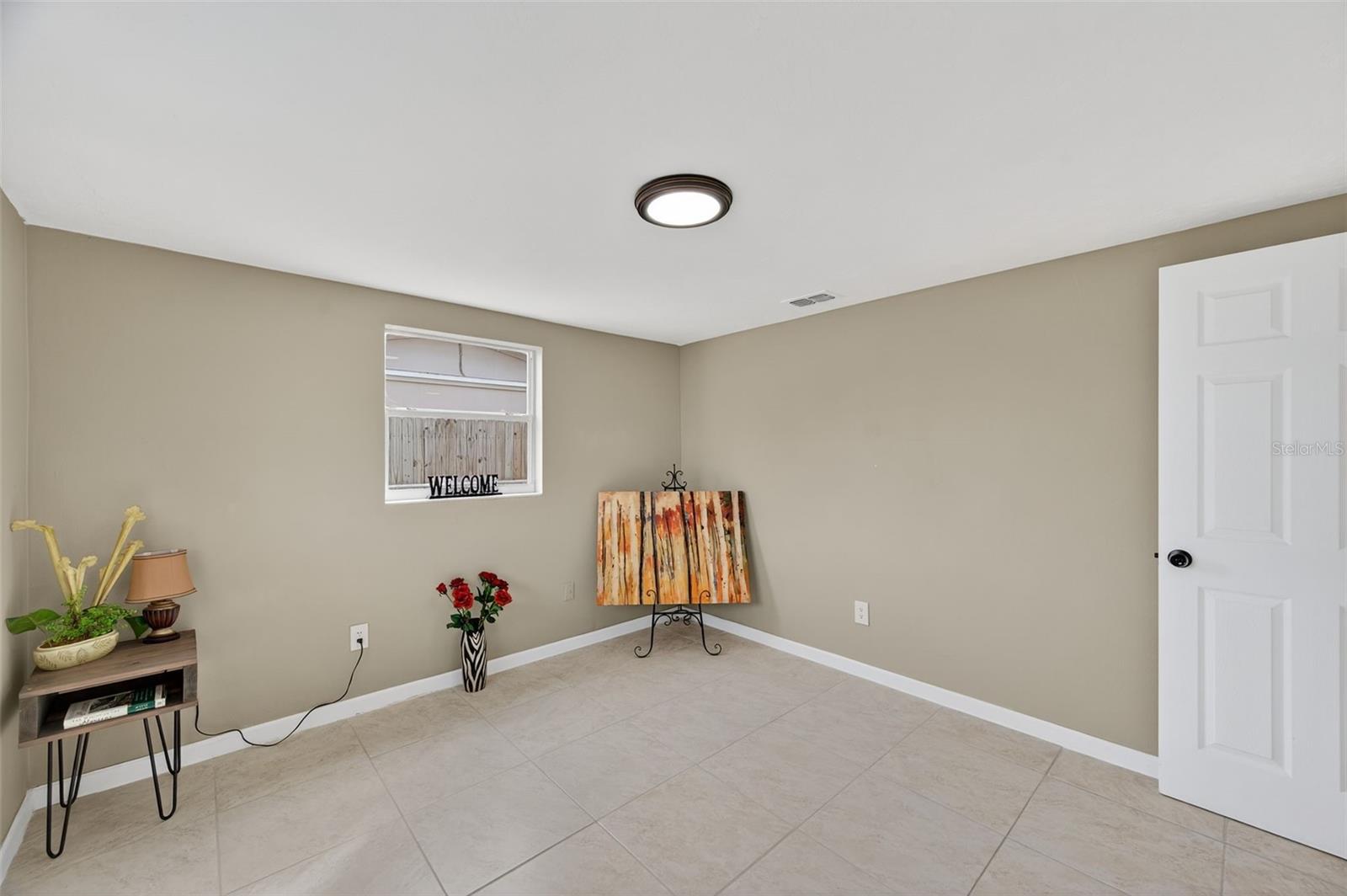 Image 17 of 47 For 3742 Elmwood Drive